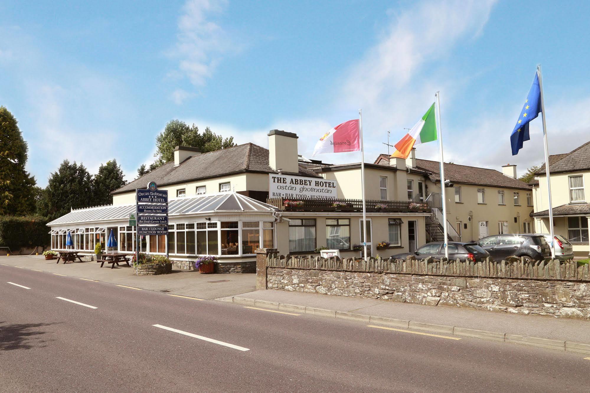 Abbey Hotel Ballyvourney Exteriör bild